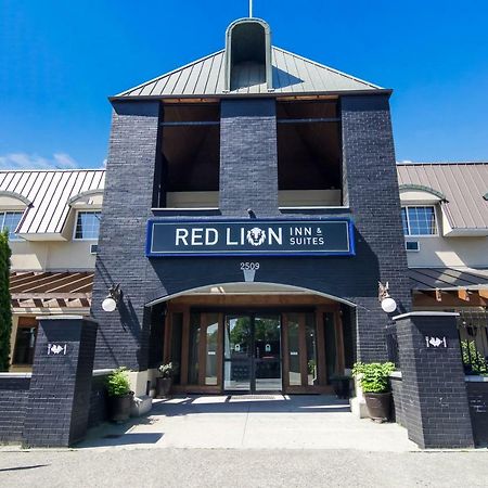 Red Lion Inn & Suites Abbotsford Buitenkant foto